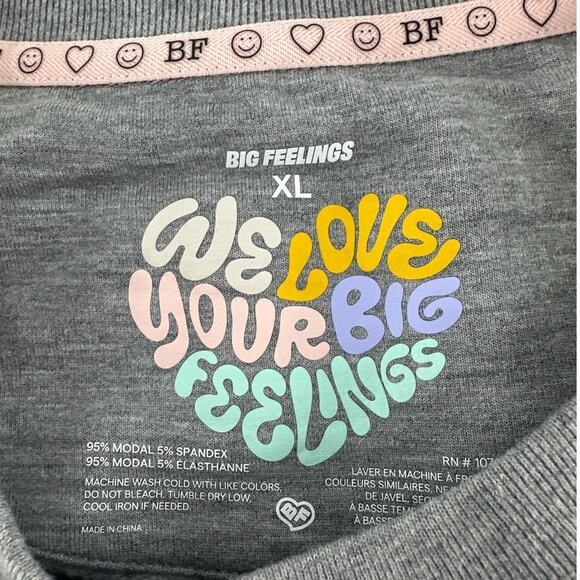 Big Feelings Women's Heather Gray Kelsey Cropped Crewneck Sweatshirt Size XL - Picture 4 of 9